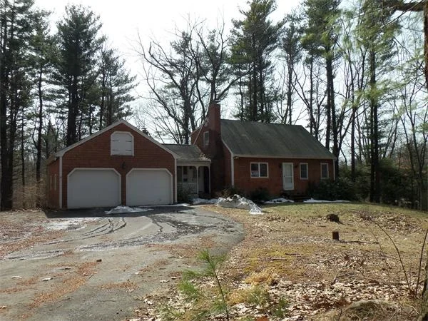 Unit for sale at 2 I Capen Rd, Spencer, MA 01562