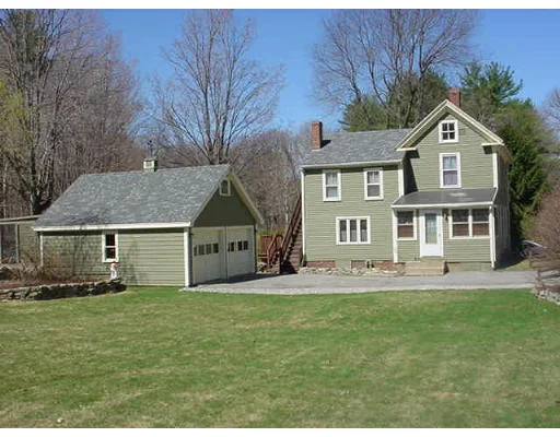Unit for sale at 10 Heath Rd, Newton, NH 03858