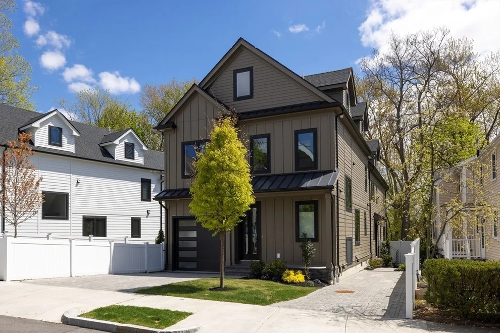 Unit for sale at 354 Linwood Ave, Newton, MA 02460