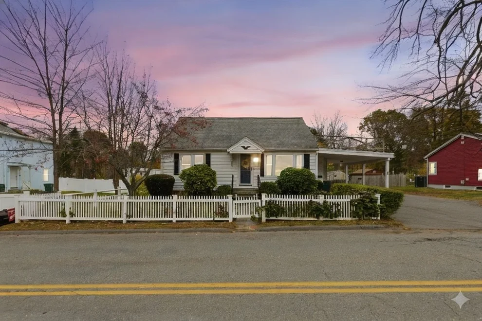Unit for sale at 429 Oak Hill Rd, Fitchburg, MA 01420