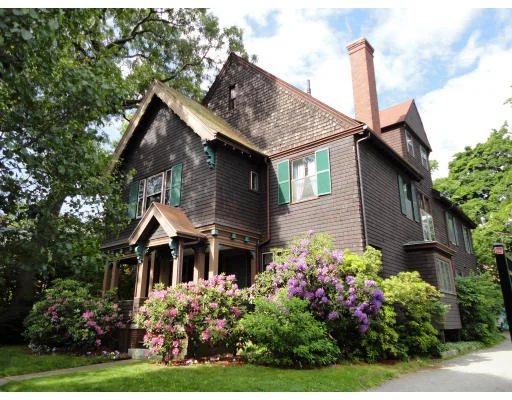 Unit for sale at 23 Francis Ave, Cambridge, MA 02138