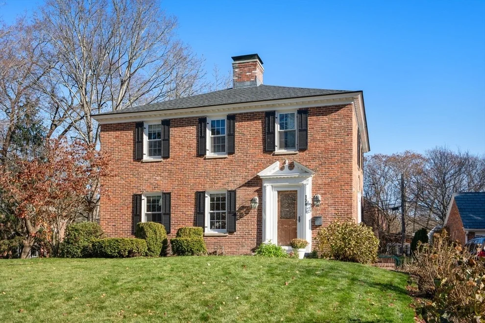 Unit for sale at 134 Richmond Ave, Worcester, MA 01602