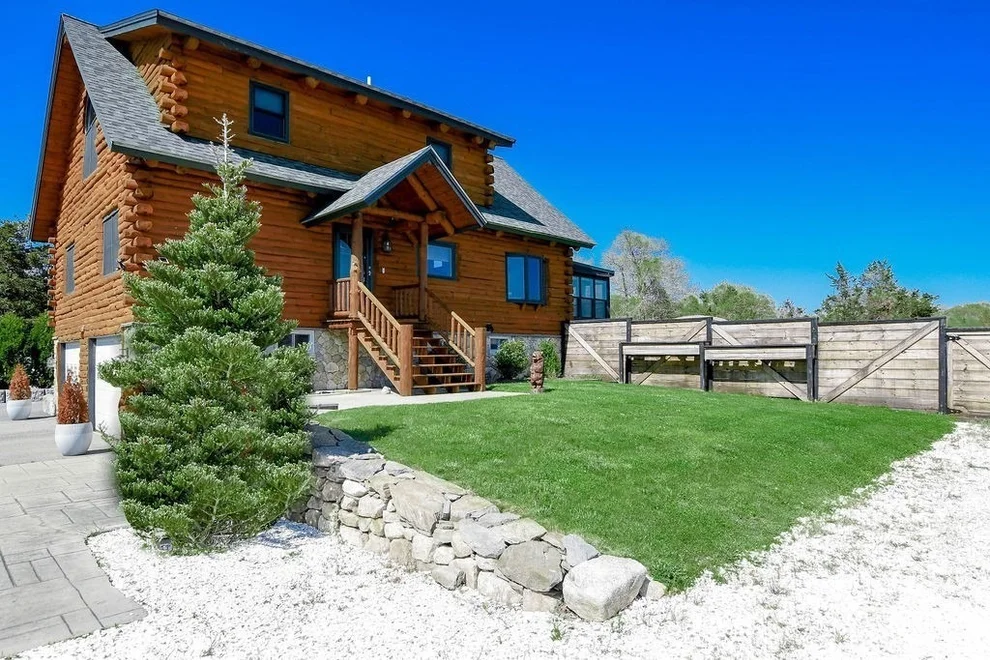 Unit for sale at 689 Sconticut Neck Road, Fairhaven, MA 02719