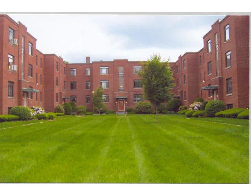 Unit for sale at 14-2L Ashland Street, Worcester, MA 01609