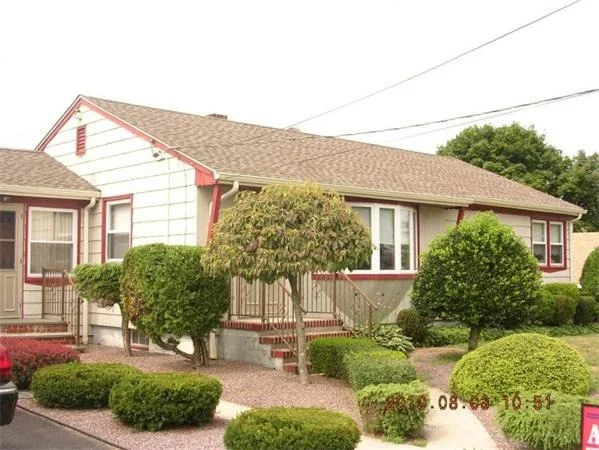 Unit for sale at 109 Crestview Ave, Somerset, MA 02725