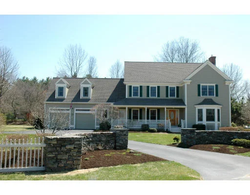 Unit for sale at 9 Aurora Lane, Concord, MA 01742