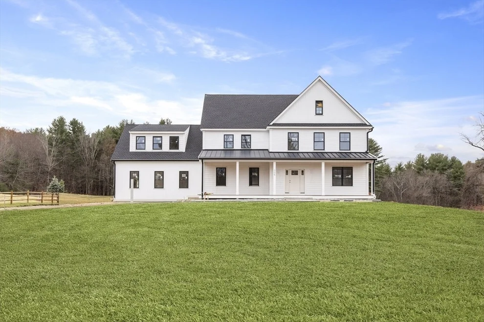 Unit for sale at 305 Harwood Ave, Littleton, MA 01460
