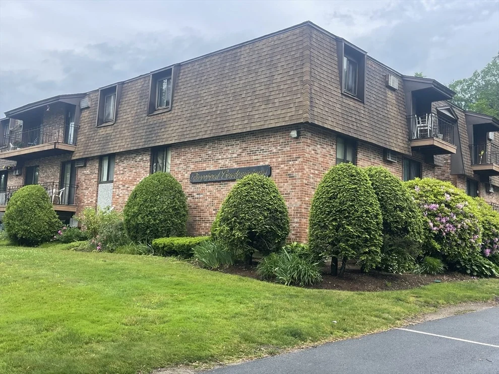 Unit for sale at 635 W Lowell Ave, Haverhill, MA 01832