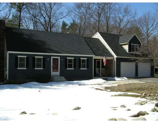 Unit for sale at 87 Seymour St, Berkley, MA 02779