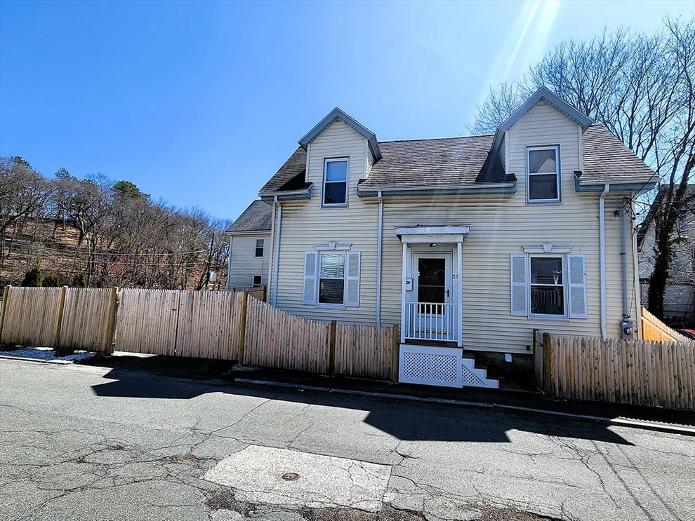 Unit for sale at 21 Blanchard St, Lynn, MA 01904