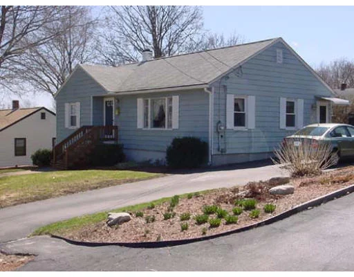 Unit for sale at 8 Upland Ave, Shrewsbury, MA 01545