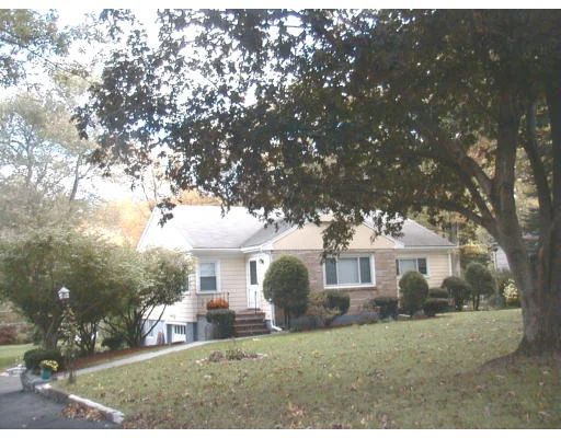 Unit for sale at 15 Greenbriar, Canton, MA 02021