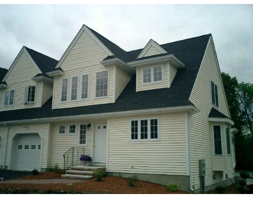 Unit for sale at 15 Myra Lane, Worcester, MA 01606