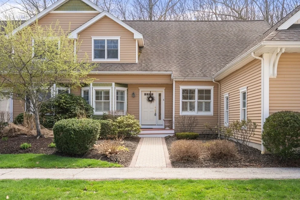 Unit for sale at 6 Summerland Way, Worcester, MA 01609