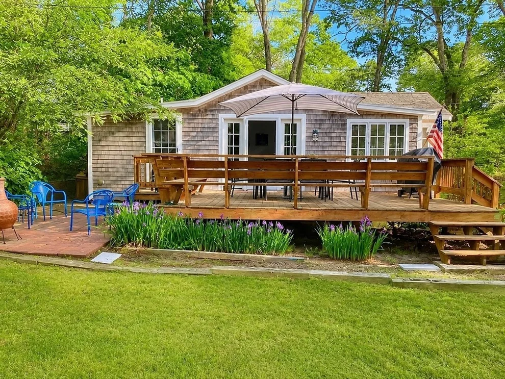 Unit for sale at 7 Pond Ter, Plymouth, MA 02360