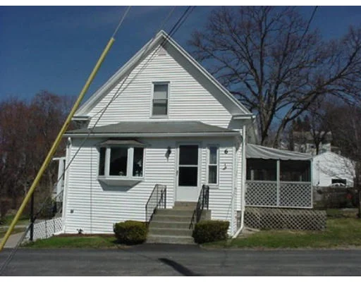 Unit for sale at 6 Echo St, Worcester, MA 01604