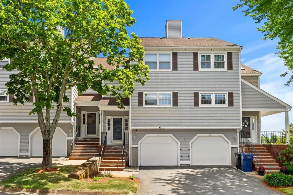 Unit for sale at 4 Countryside Ln, Salem, MA 01970