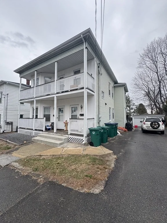 Unit for sale at 15-17 Belmont St, Fitchburg, MA 01420