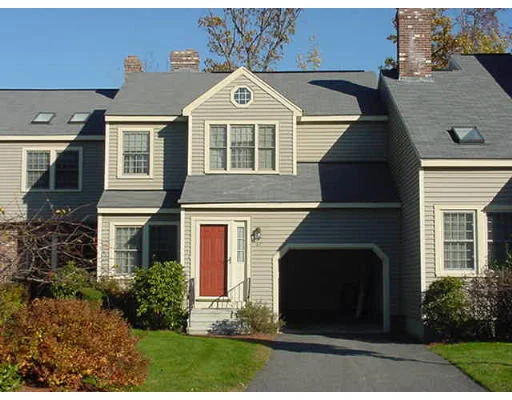 Unit for sale at 87 Harrington Farms Way, Shrewsbury, MA 01545