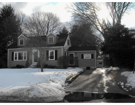 Unit for sale at 26 Lowell Mason Rd, Medfield, MA 02052