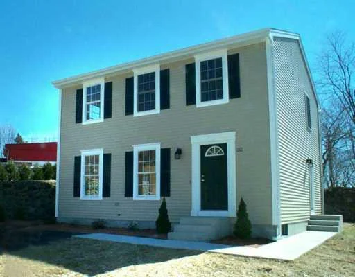 Unit for sale at 626 Broad St, Cumberland, RI 02864