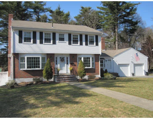 Unit for sale at 17 Harvest Lane, Hingham, MA 02043