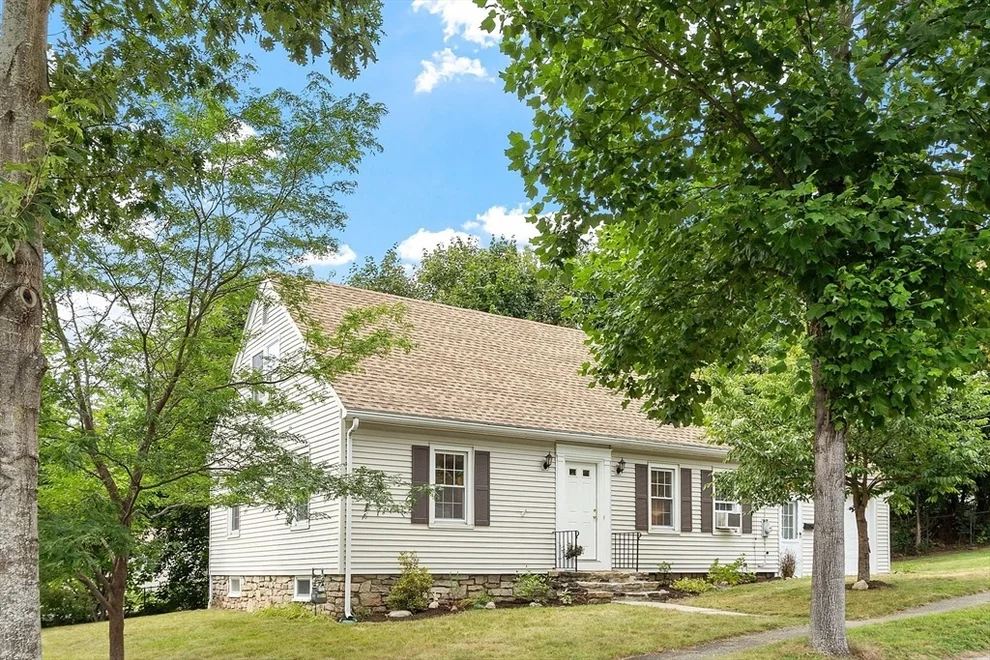Unit for sale at 131 Airlie, Worcester, MA 01606