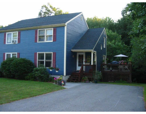 Unit for sale at 6 Richardson Road, Derry, NH 03038