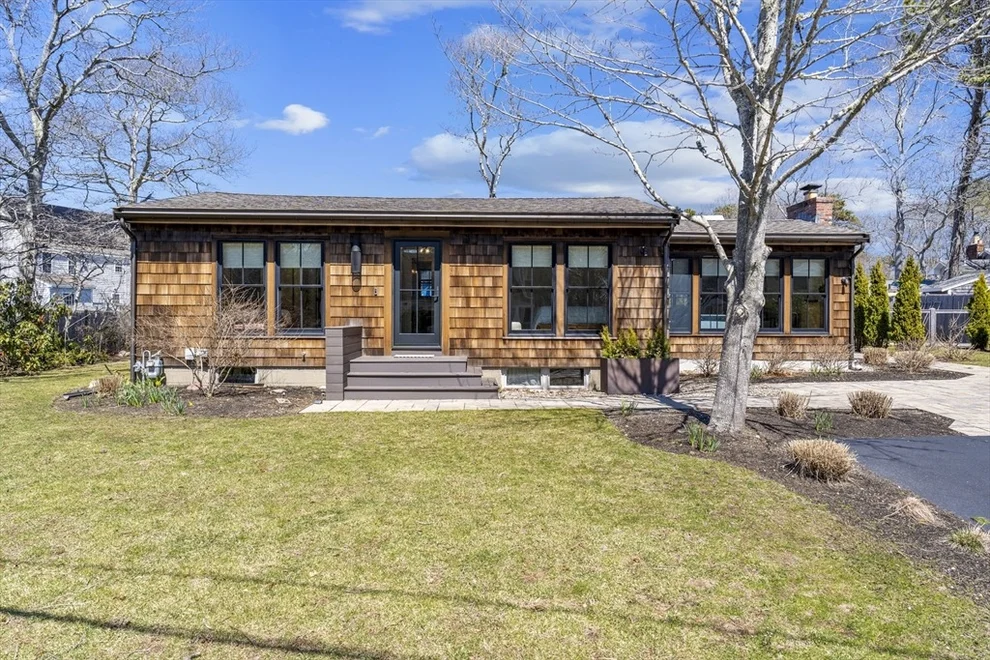 Unit for sale at 10 Knollwood Dr, Falmouth, MA 02536