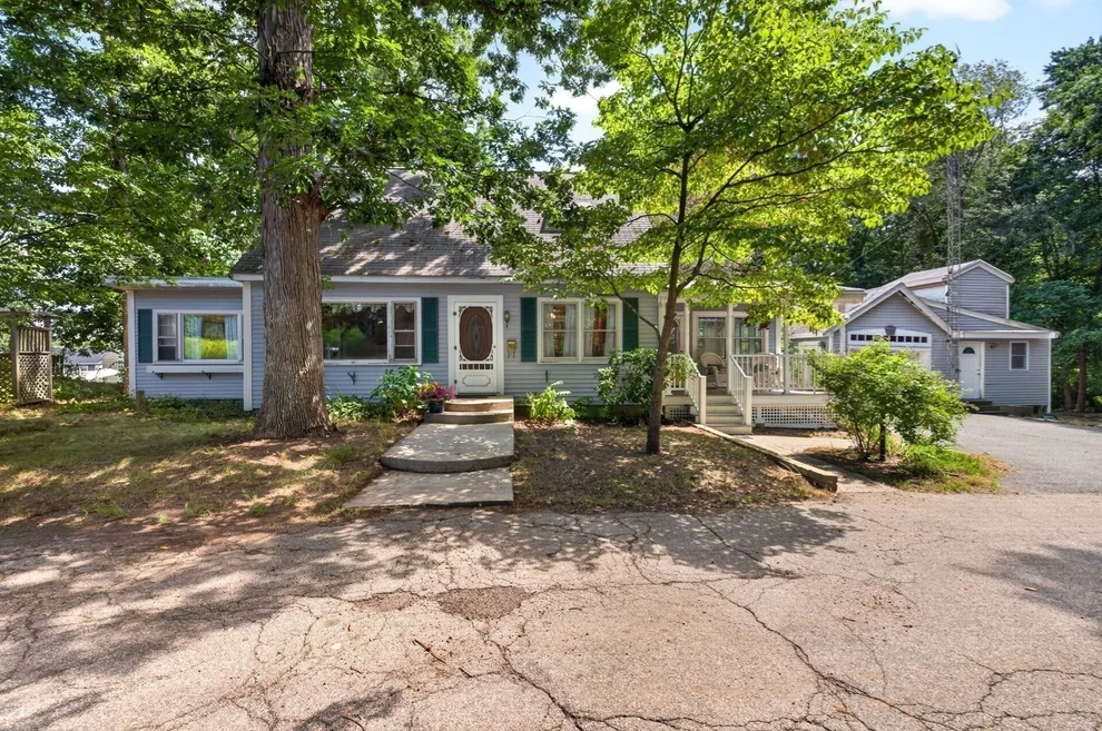 Unit for sale at 40 Oak St, Bellingham, MA 02019
