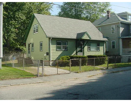 Unit for sale at 70 Hoyt Ave, Lowell, MA 01852