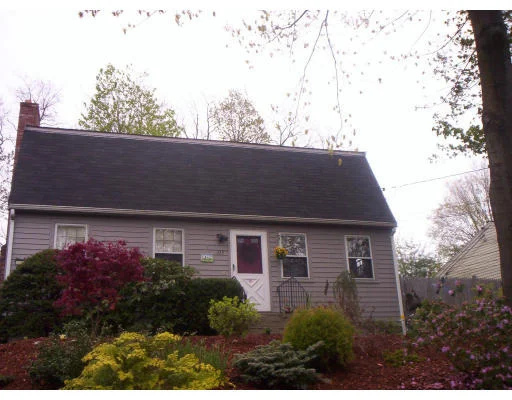 Unit for sale at 115 Elm St, Framingham, MA 01701