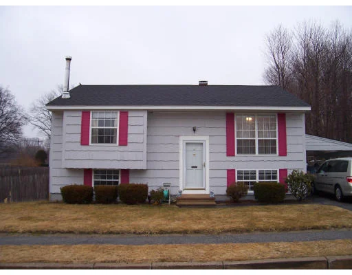 Unit for sale at 10 Easy Street, Lowell, MA 01850