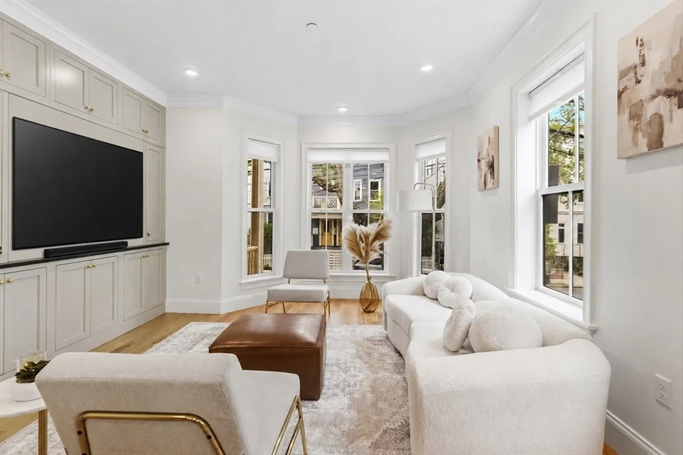 Unit for sale at 18 Tufts St, Cambridge, MA 02139