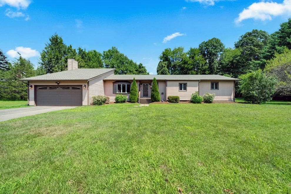 Unit for sale at 5 Country View Ln, Granby, MA 01033