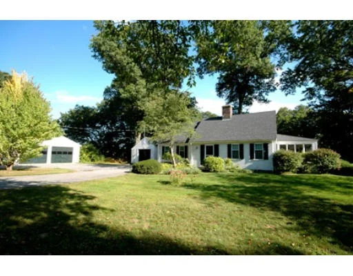 Unit for sale at 109 Oak Road, Concord, MA 01742