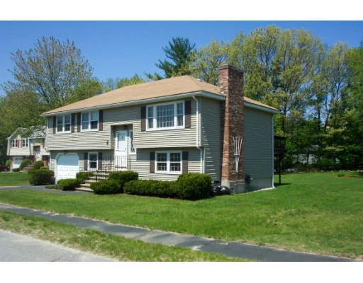 Unit for sale at 6 Roy Clough Lane, Chelmsford, MA 01824
