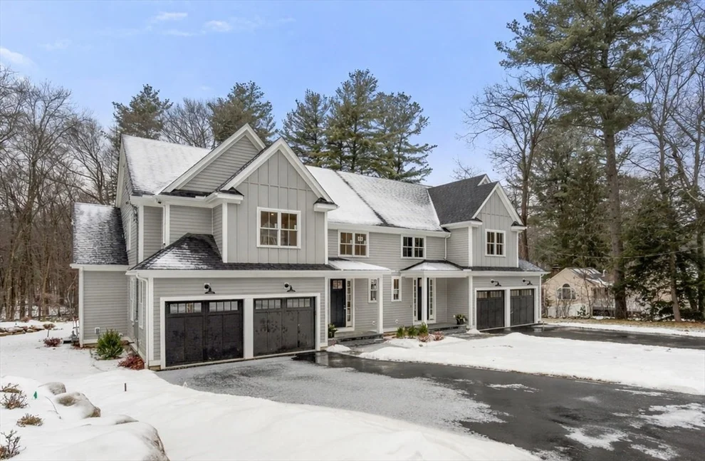 Unit for sale at 18 Hemlock, Bedford, MA 01730