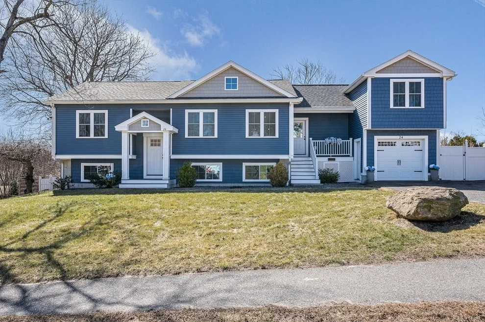 Unit for sale at 24 Eaton Dr, Hudson, MA 01749