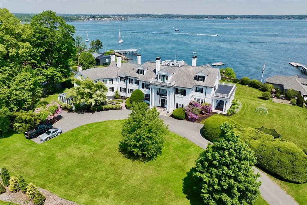 Unit for sale at 4 Broadmere Way, Marblehead, MA 01945