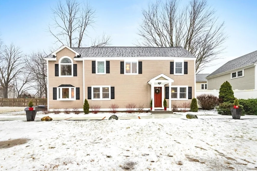 Unit for sale at 3 Summer St, Topsfield, MA 01983