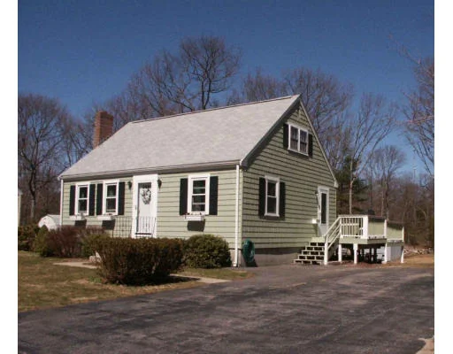 Unit for sale at 9 Wayne Drive, Foxboro, MA 02035