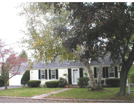 Unit for sale at 18 Ellis Farm Lane, Melrose, MA 02176