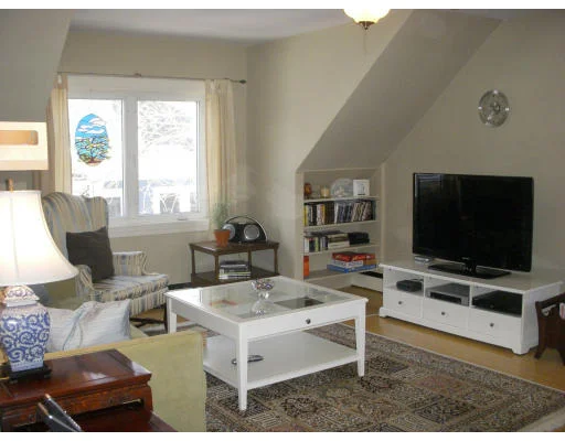 Unit for sale at 1 Regent Cir, Boston, MA 02130