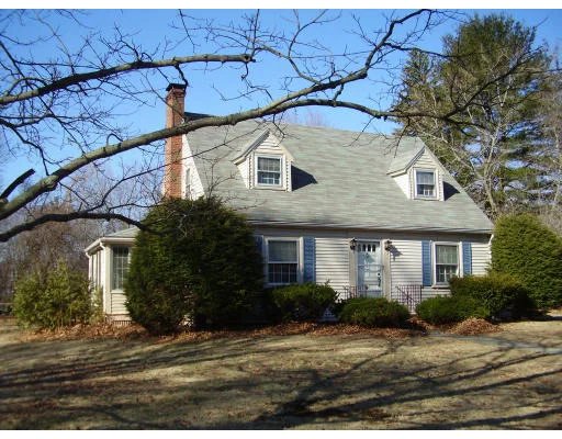Unit for sale at 51 Perry Avenue, Lynnfield, MA 01940