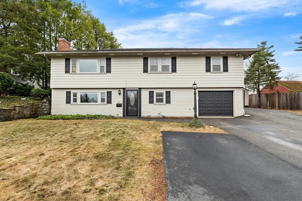 Unit for sale at 22 Indian Hill Rd, Wakefield, MA 01880
