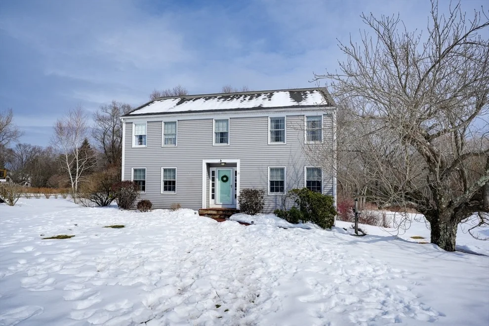 Unit for sale at 31 Indian Meadow Dr, Northborough, MA 01532