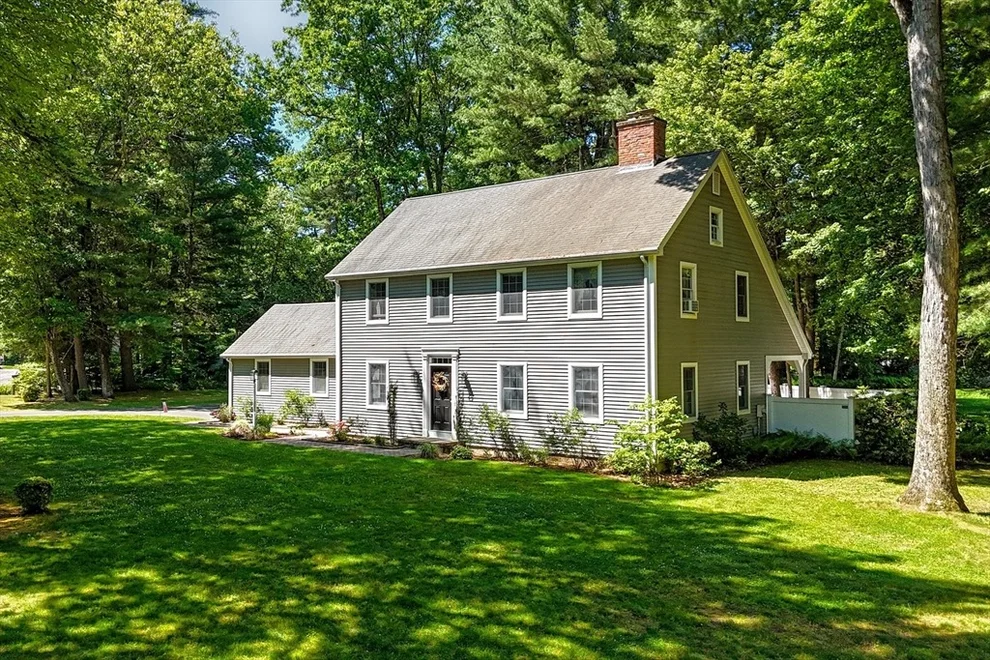Unit for sale at 12 Blueberry Bend, South Hadley, MA 01075
