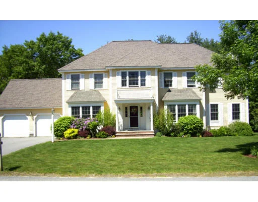 Unit for sale at 86 Brookview Drive, North Andover, MA 01845