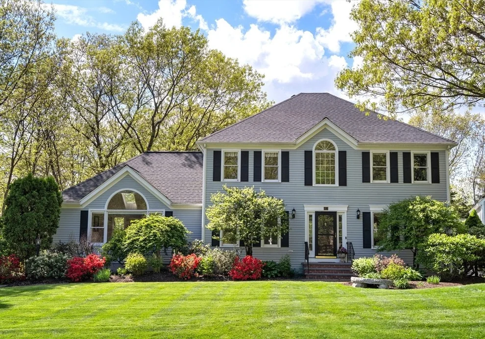 Unit for sale at 1-A Woronoco Dr, Natick, MA 01760
